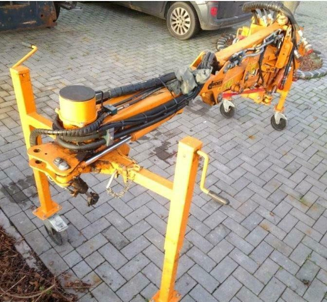 Dücker Randstreifenmäher UNA 800 DUA Mähausleger Böschungsmulcher Unimog u400 500 - Izlices pļaujmašīna: foto 1 Dücker Randstreifenmäher UNA 800 DUA Mähausleger Böschungsmulcher Unimog u400 500 - Izlices pļaujmašīna: foto 1