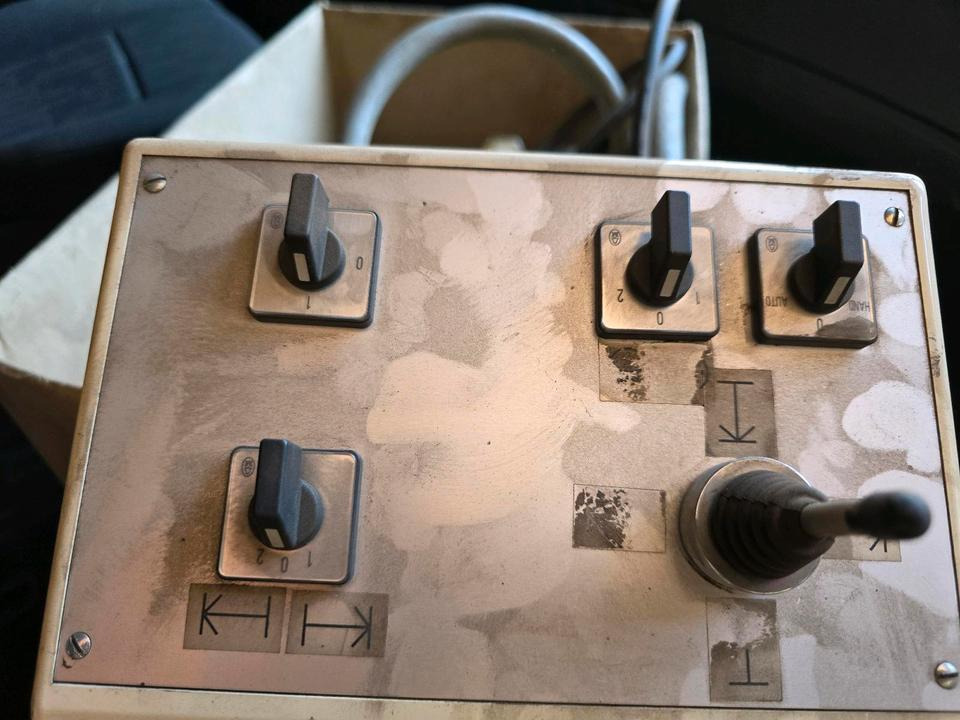 Leitpfostenwaschgerät WV 3-L Wassenberg Schmidt Drutzel für Unimog 405 U290 300 400 500 427 424 318 218 430 Leitpfosten - Birste: foto 5 Leitpfostenwaschgerät WV 3-L Wassenberg Schmidt Drutzel für Unimog 405 U290 300 400 500 427 424 318 218 430 Leitpfosten - Birste: foto 5