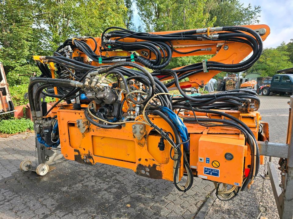 Mulag MFK 600 Mähausleger mit Randstreifenmäher MRF 350 Böschungsmäher Böschungsmulcher Hangmäher MKM 700 FME 600 500 - Izlices pļaujmašīna: foto 4 Mulag MFK 600 Mähausleger mit Randstreifenmäher MRF 350 Böschungsmäher Böschungsmulcher Hangmäher MKM 700 FME 600 500 - Izlices pļaujmašīna: foto 4