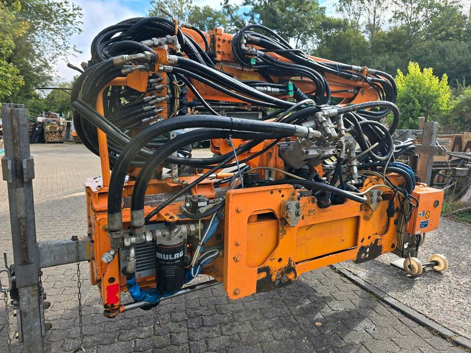 Mulag MFK 600 Mähausleger mit Randstreifenmäher MRF 350 Böschungsmäher Böschungsmulcher Hangmäher MKM 700 FME 600 500 - Izlices pļaujmašīna: foto 2 Mulag MFK 600 Mähausleger mit Randstreifenmäher MRF 350 Böschungsmäher Böschungsmulcher Hangmäher MKM 700 FME 600 500 - Izlices pļaujmašīna: foto 2