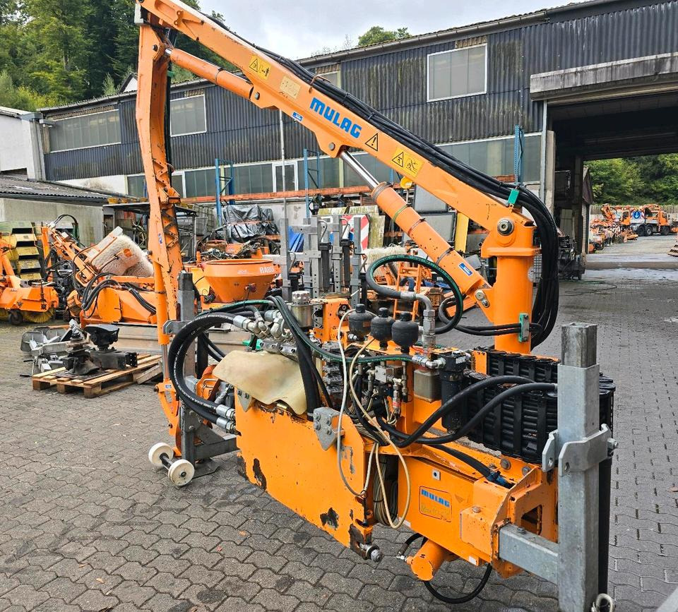 Mulag MKM 700 Böschungsmäher Böschungsmulcher FME für Unimog 405 U300 400 500 423 427 430 530 Dücker - Izlices pļaujmašīna: foto 2 Mulag MKM 700 Böschungsmäher Böschungsmulcher FME für Unimog 405 U300 400 500 423 427 430 530 Dücker - Izlices pļaujmašīna: foto 2