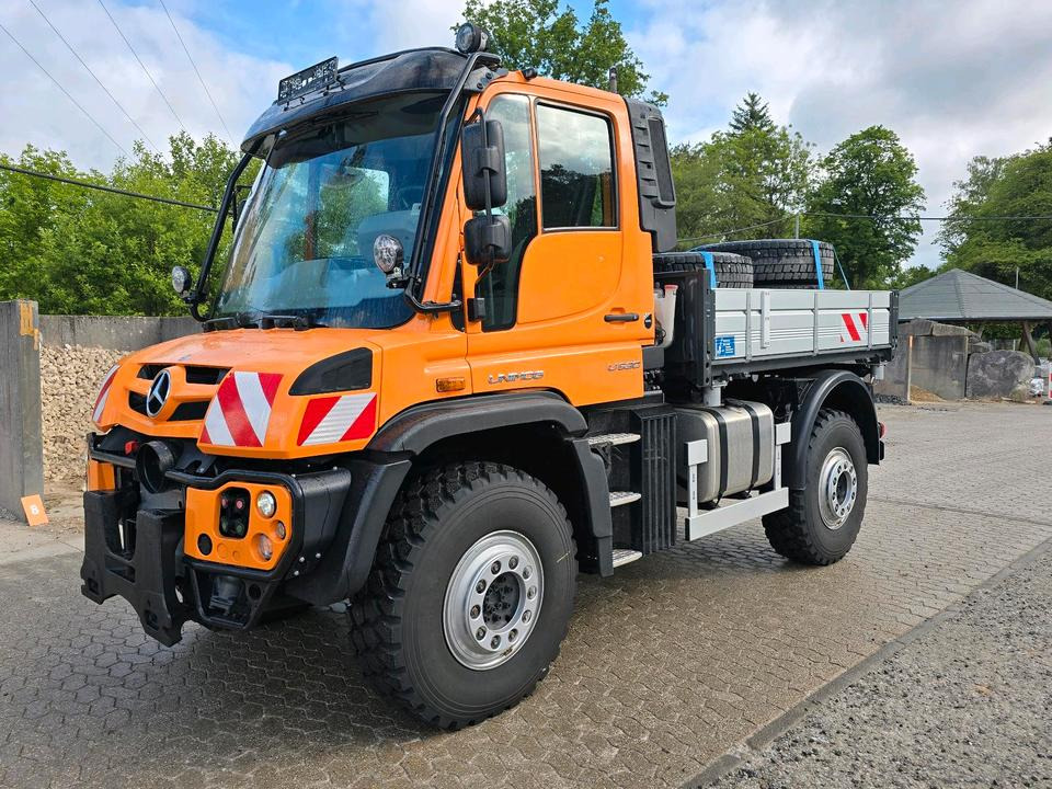 Neuwertiger Unimog U530 7800km EAS Easy-Drive Mercedes-Benz U 530 UGN UGE 405 527 535 435 430 Kipper - Sniega novākšanas tehnika: foto 1 Neuwertiger Unimog U530 7800km EAS Easy-Drive Mercedes-Benz U 530 UGN UGE 405 527 535 435 430 Kipper - Sniega novākšanas tehnika: foto 1