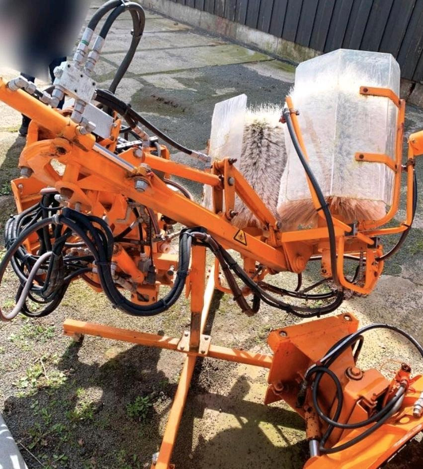 Schmidt RPS-H Leitpfostenwaschgerät für Unimog 405/10 405/12 U400 300 400 500 UGN UGE Mulag Mercedes-Benz 318 218 423 427 429 430 - Birste: foto 1 Schmidt RPS-H Leitpfostenwaschgerät für Unimog 405/10 405/12 U400 300 400 500 UGN UGE Mulag Mercedes-Benz 318 218 423 427 429 430 - Birste: foto 1