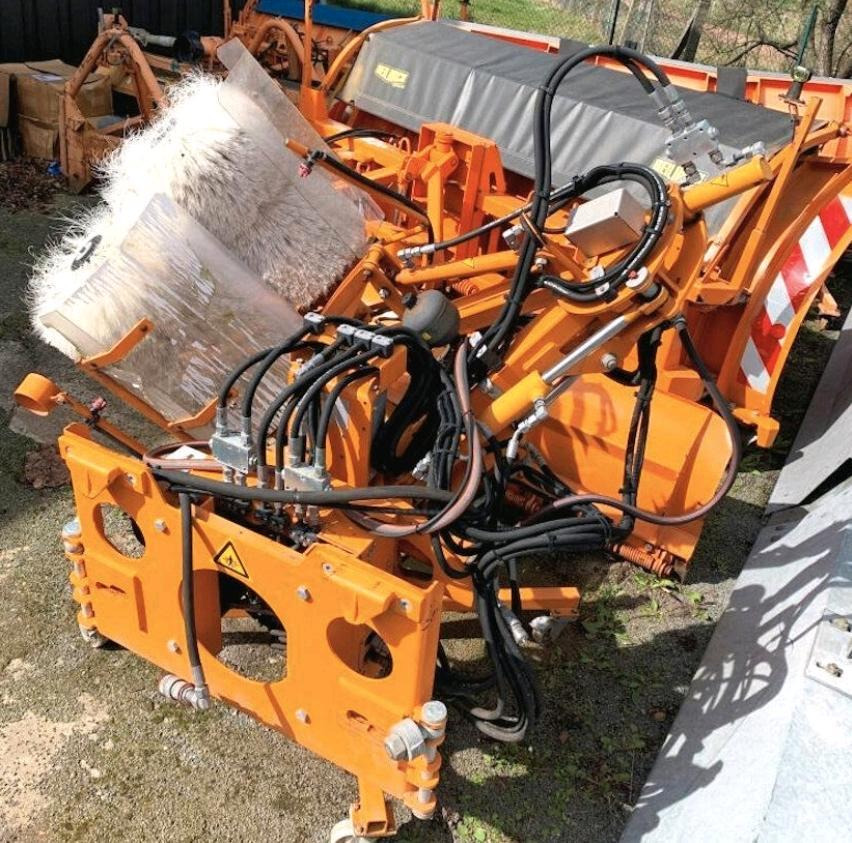 Schmidt RPS-H Leitpfostenwaschgerät für Unimog 405/10 405/12 U400 300 400 500 UGN UGE Mulag Mercedes-Benz 318 218 423 427 429 430 - Birste: foto 2 Schmidt RPS-H Leitpfostenwaschgerät für Unimog 405/10 405/12 U400 300 400 500 UGN UGE Mulag Mercedes-Benz 318 218 423 427 429 430 - Birste: foto 2