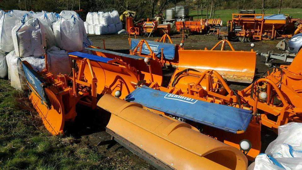 Schneepflug Schmidt Beilhack Winterdienst Schneeschild Unimog Fen - Sniega arkls: foto 1 Schneepflug Schmidt Beilhack Winterdienst Schneeschild Unimog Fen - Sniega arkls: foto 1