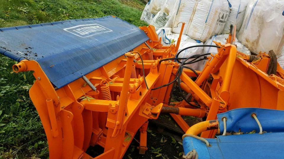 Schneepflug Schmidt Beilhack Winterdienst Schneeschild Unimog Fen - Sniega arkls: foto 3 Schneepflug Schmidt Beilhack Winterdienst Schneeschild Unimog Fen - Sniega arkls: foto 3