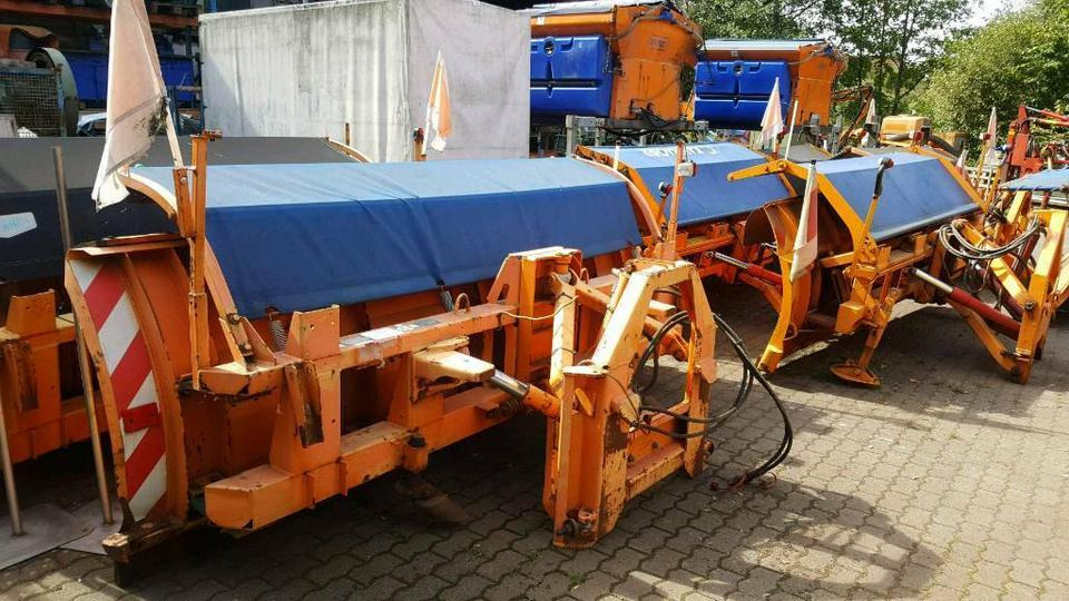 Schneepflug Schmidt Beilhack Winterdienst Schneeschild Unimog - Sniega arkls: foto 2 Schneepflug Schmidt Beilhack Winterdienst Schneeschild Unimog - Sniega arkls: foto 2