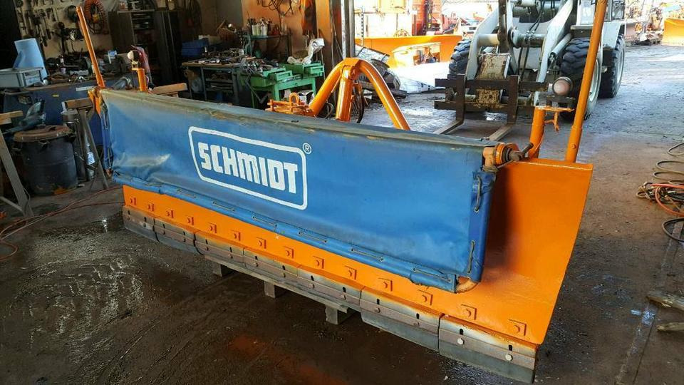 Schneepflug Schmidt Beilhack Winterdienst Schneeschild Unimog - Sniega arkls: foto 3 Schneepflug Schmidt Beilhack Winterdienst Schneeschild Unimog - Sniega arkls: foto 3