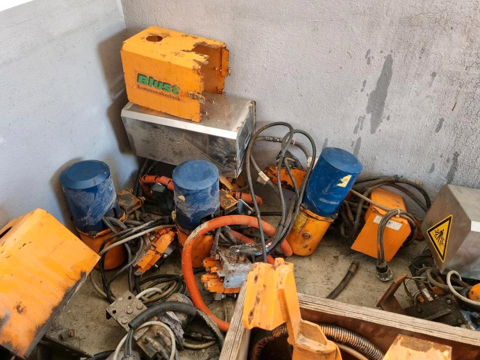 Schneepflughydraulik Schmidt Beilhack Elektrohydraulik Schneepflüge Schneeschild Schneeschieber LKW Unimog Bordcomputer Steuerung - Elektroniskais vadības bloks (ECU) - Komunālā/ Specializētā tehnika: foto 2 Schneepflughydraulik Schmidt Beilhack Elektrohydraulik Schneepflüge Schneeschild Schneeschieber LKW Unimog Bordcomputer Steuerung - Elektroniskais vadības bloks (ECU) - Komunālā/ Specializētā tehnika: foto 2