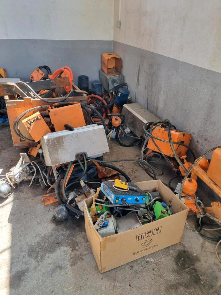 Schneepflughydraulik Schmidt Beilhack Elektrohydraulik Schneepflüge Schneeschild Schneeschieber LKW Unimog Bordcomputer Steuerung - Elektroniskais vadības bloks (ECU) - Komunālā/ Specializētā tehnika: foto 5 Schneepflughydraulik Schmidt Beilhack Elektrohydraulik Schneepflüge Schneeschild Schneeschieber LKW Unimog Bordcomputer Steuerung - Elektroniskais vadības bloks (ECU) - Komunālā/ Specializētā tehnika: foto 5