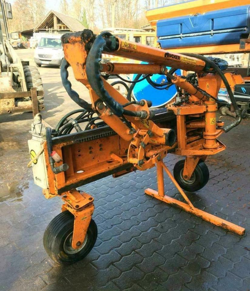 Suche Dücker Mulag Mähausleger Böschungsmulcher Schmidt Unimog - Izlices pļaujmašīna: foto 3 Suche Dücker Mulag Mähausleger Böschungsmulcher Schmidt Unimog - Izlices pļaujmašīna: foto 3