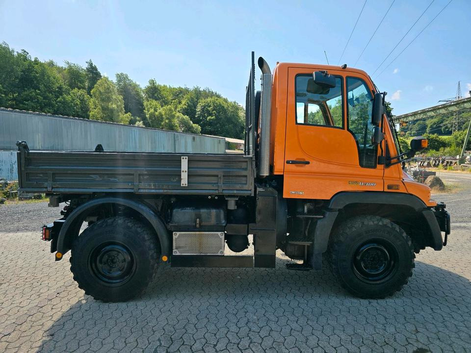 Unimog 405/10 U300 Bluetec 5 Mercedes-Benz U 300 290 400 500 UGE UGN Jotha Absetzkipper Absetzer - Sniega novākšanas tehnika: foto 3 Unimog 405/10 U300 Bluetec 5 Mercedes-Benz U 300 290 400 500 UGE UGN Jotha Absetzkipper Absetzer - Sniega novākšanas tehnika: foto 3