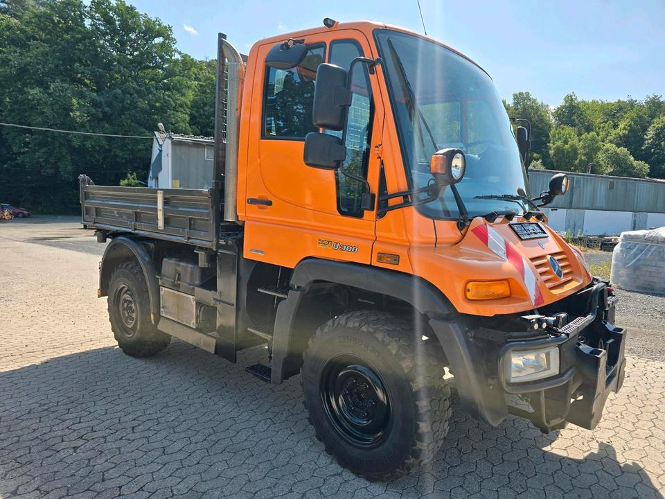Unimog 405/10 U300 Bluetec 5 Mercedes-Benz U 300 290 400 500 UGE UGN Jotha Absetzkipper Absetzer - Sniega novākšanas tehnika: foto 2 Unimog 405/10 U300 Bluetec 5 Mercedes-Benz U 300 290 400 500 UGE UGN Jotha Absetzkipper Absetzer - Sniega novākšanas tehnika: foto 2
