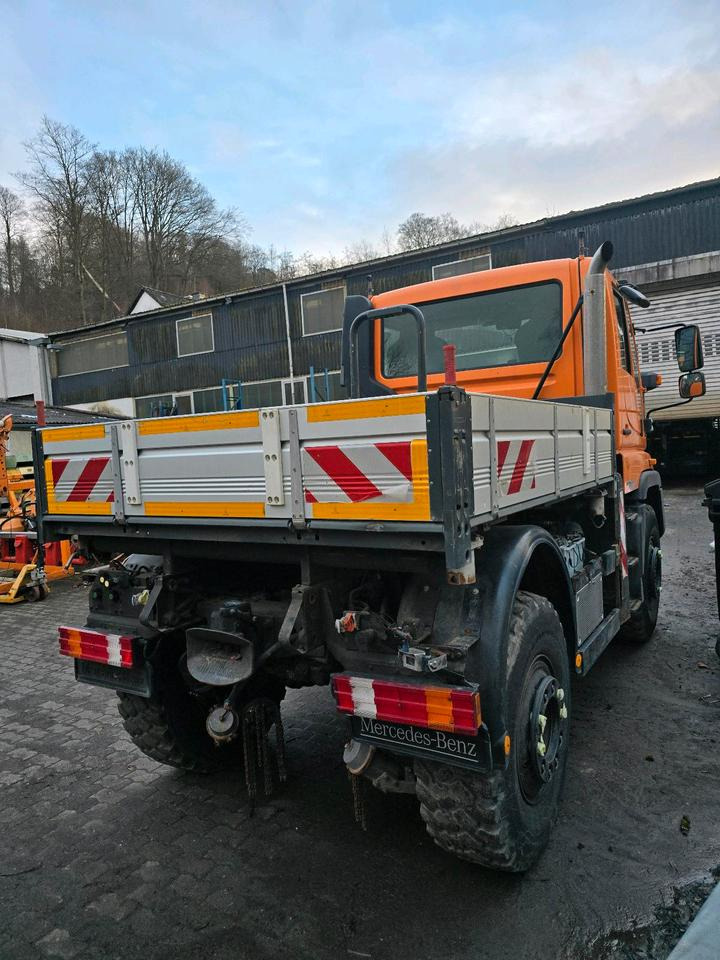 Unimog 405/12 U400 Bluetec 5 131000km Mercedes-Benz Variopilot Hydrostat U300 500 U 400 Wechsellenkung - Kravas automašīna pašizgāzējs: foto 5 Unimog 405/12 U400 Bluetec 5 131000km Mercedes-Benz Variopilot Hydrostat U300 500 U 400 Wechsellenkung - Kravas automašīna pašizgāzējs: foto 5