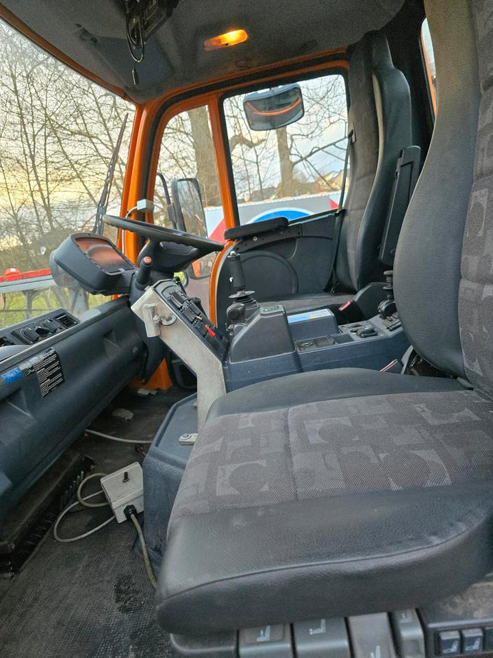 Kravas automašīna pašizgāzējs Unimog 405/12 U400 Bluetec 5 131000km  Mercedes-Benz Variopilot Hydrostat U300 500 U 400 Wechsellenkung: foto 9