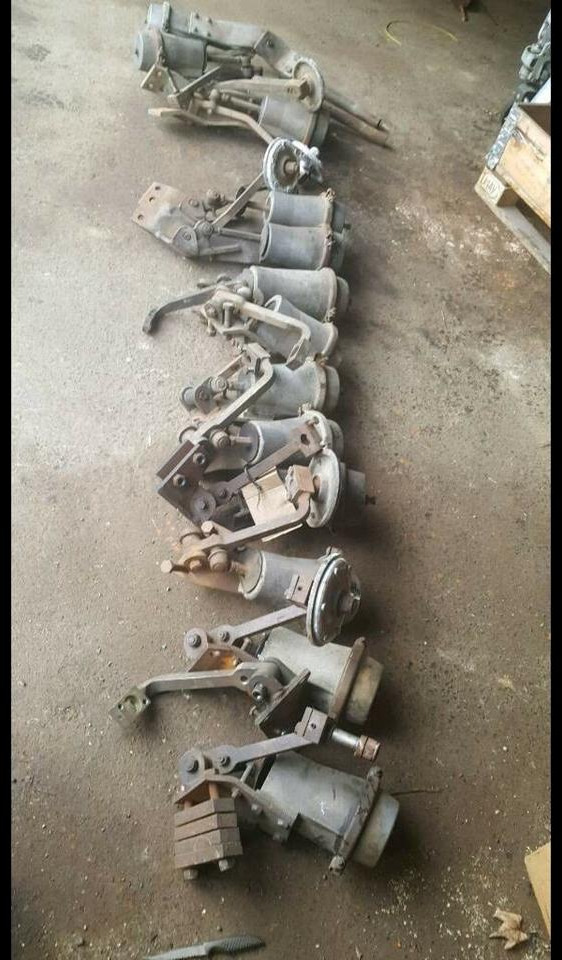 Unterwurfketten Schleuderketten Unimog LKW Winterdienst - Riepas un diski - Komunālā/ Specializētā tehnika: foto 1 Unterwurfketten Schleuderketten Unimog LKW Winterdienst - Riepas un diski - Komunālā/ Specializētā tehnika: foto 1