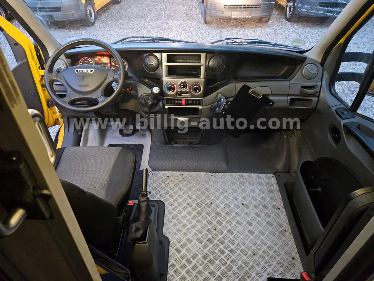 Iveco Daily EURO5 Integralkoffer Koffer Postkoffer - Furgons ar slēgtā virsbūve: foto 5 Iveco Daily EURO5 Integralkoffer Koffer Postkoffer - Furgons ar slēgtā virsbūve: foto 5