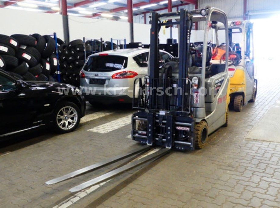 Still RX20 - 18 hydrl. Zinkenverstellung | 4-Rad |1.Hd - Elektroiekrāvējs: foto 1 Still RX20 - 18 hydrl. Zinkenverstellung | 4-Rad |1.Hd - Elektroiekrāvējs: foto 1