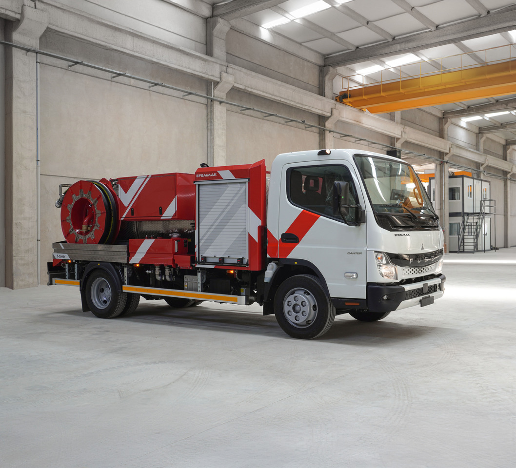 Jaunā Asenizācijas mašīna pārvadāšana dzērienu EFEMMAK S-Combi Combined Sewer Jetting And Vacuum Vehicle: foto 11