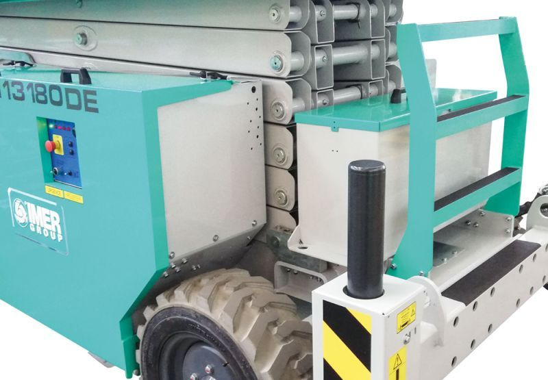 Jaunā Šķērveida pacēlājs IMER GROUP Seria IM 180 nowy podnośnik nożycowy diesel-elektryczny: foto 6