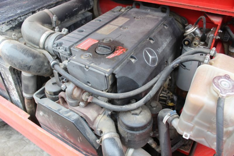 Teleskopiskais iekrāvējs Manitou MRT 2150 Privilege Ładowarka 4x4 obrotowa teleskopowa 21 m telehandler rotating: foto 6