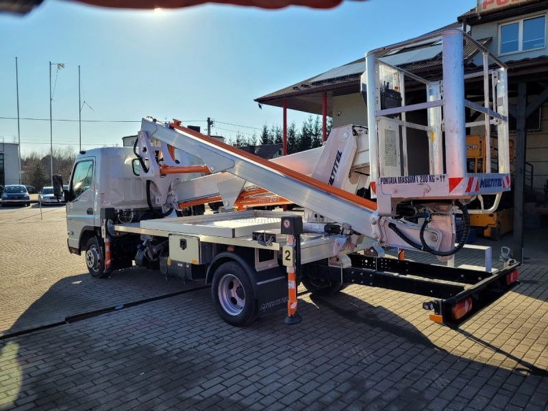 Mitsubishi Canter Fuso 3C13 podnośnik koszowy 20 m Multitel MXE200 bucket truck boom lift - Autopacēlājs: foto 5 Mitsubishi Canter Fuso 3C13 podnośnik koszowy 20 m Multitel MXE200 bucket truck boom lift - Autopacēlājs: foto 5