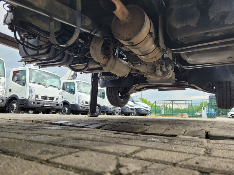 Autopacēlājs Nissan Nissan Cabstar NT400 podnośnik koszowy 17 m Comet 17/2/7 (8,5) HQ: foto 18 Autopacēlājs Nissan Nissan Cabstar NT400 podnośnik koszowy 17 m Comet 17/2/7 (8,5) HQ: foto 18