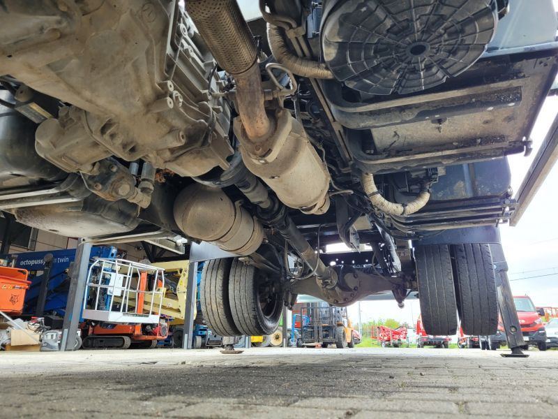 Autopacēlājs Nissan Nissan Cabstar NT400 podnośnik koszowy 17 m Comet 17/2/7 (8,5) HQ: foto 20 Autopacēlājs Nissan Nissan Cabstar NT400 podnośnik koszowy 17 m Comet 17/2/7 (8,5) HQ: foto 20