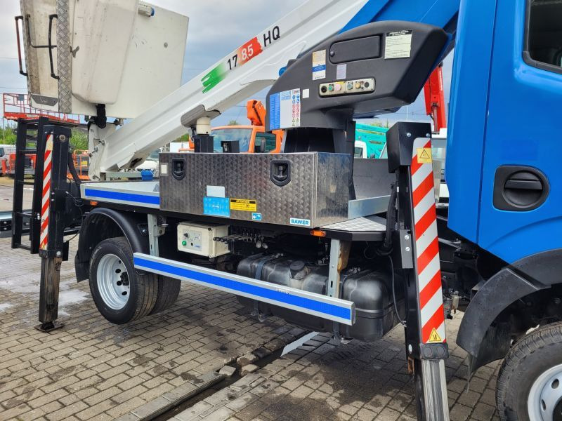 Autopacēlājs Nissan Nissan Cabstar NT400 podnośnik koszowy 17 m Comet 17/2/7 (8,5) HQ: foto 8 Autopacēlājs Nissan Nissan Cabstar NT400 podnośnik koszowy 17 m Comet 17/2/7 (8,5) HQ: foto 8