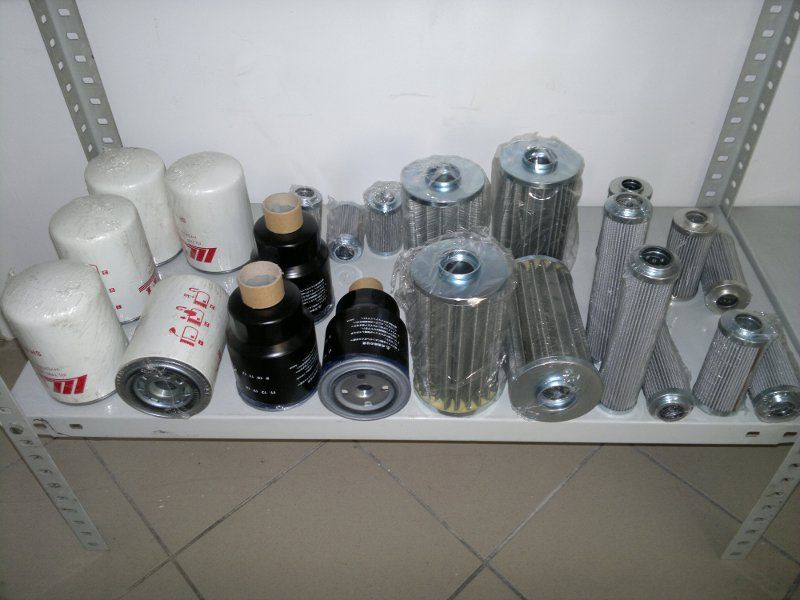 Filtry olejowe, powietrzne, paliwowe, hydrauliczne - Rezerves daļa - Pacēlājs: foto 1 Filtry olejowe, powietrzne, paliwowe, hydrauliczne - Rezerves daļa - Pacēlājs: foto 1