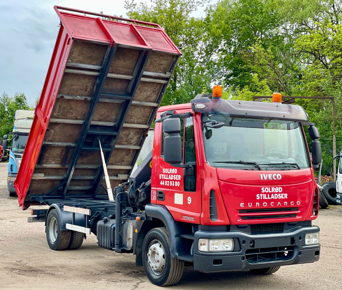 IVECO EUROCARGO - Kravas auto ar manipulatoru: foto 2 IVECO EUROCARGO - Kravas auto ar manipulatoru: foto 2