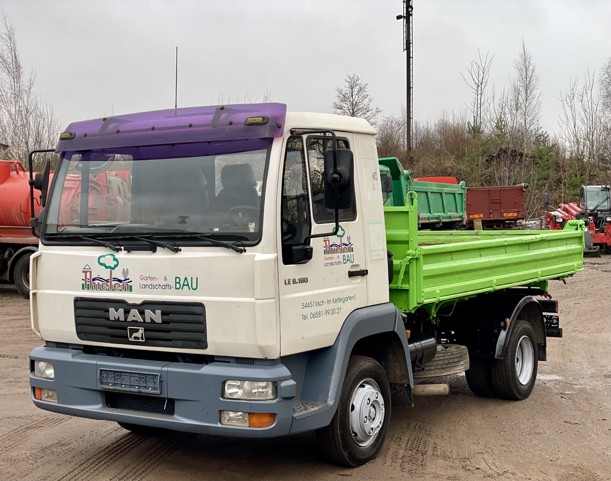 MAN LE - Kravas automašīna pašizgāzējs: foto 4 MAN LE - Kravas automašīna pašizgāzējs: foto 4