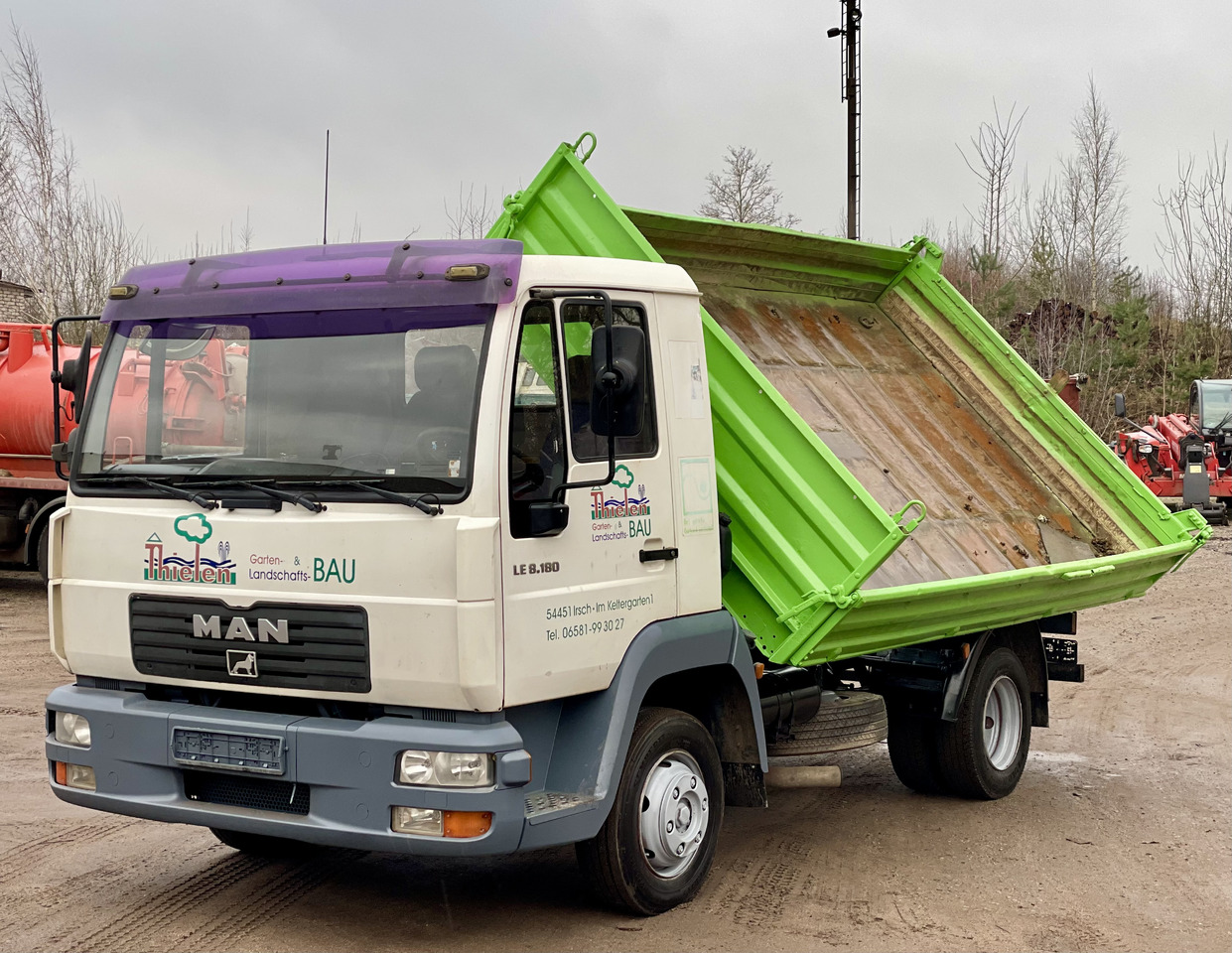 MAN LE - Kravas automašīna pašizgāzējs: foto 3 MAN LE - Kravas automašīna pašizgāzējs: foto 3