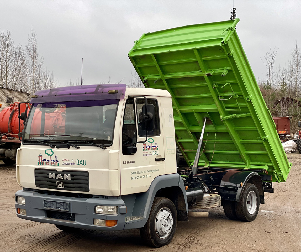 MAN LE - Kravas automašīna pašizgāzējs: foto 1 MAN LE - Kravas automašīna pašizgāzējs: foto 1