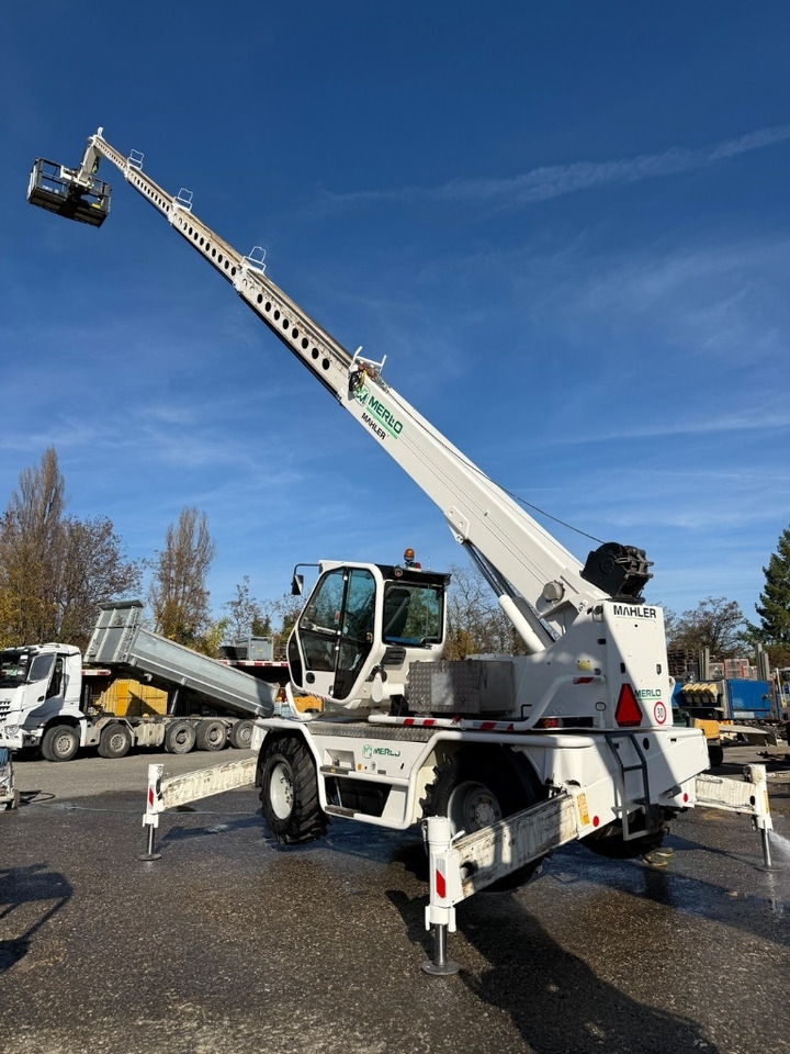 Merlo Roto 40.25 MCSS - Teleskopiskais iekrāvējs: foto 3 Merlo Roto 40.25 MCSS - Teleskopiskais iekrāvējs: foto 3