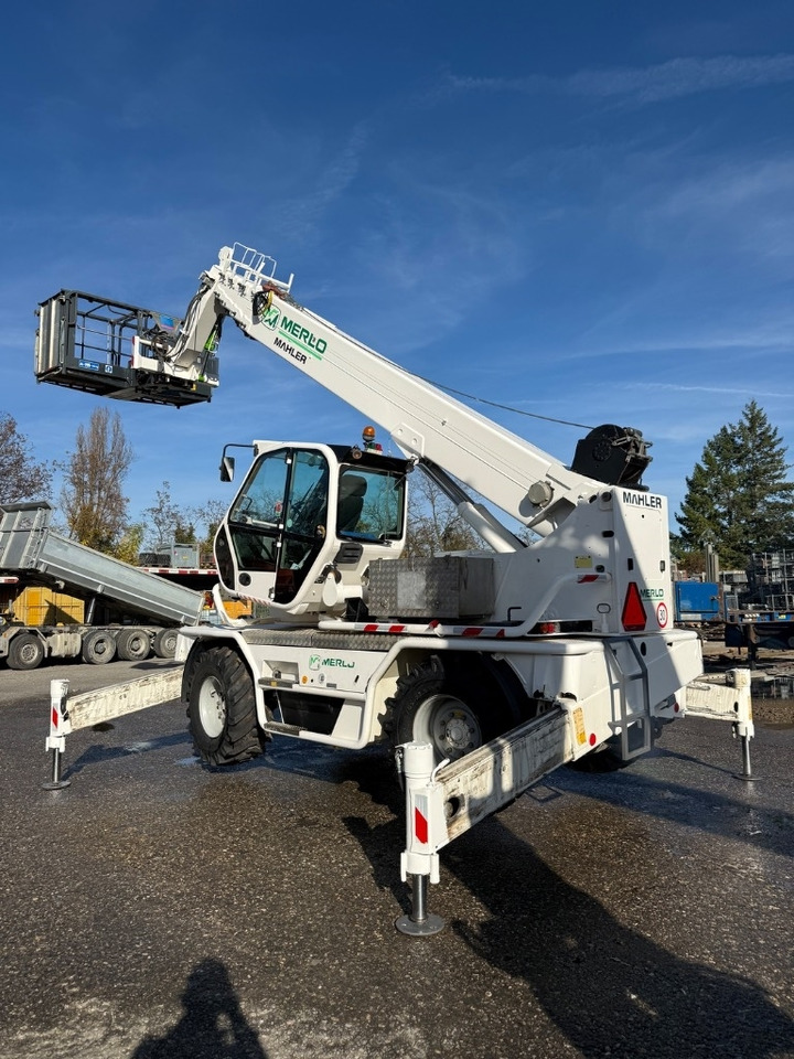 Merlo Roto 40.25 MCSS - Teleskopiskais iekrāvējs: foto 4 Merlo Roto 40.25 MCSS - Teleskopiskais iekrāvējs: foto 4