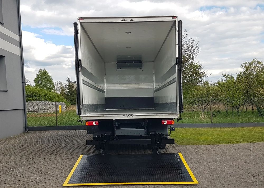DAF 16T LF 230 WINDA CHŁODNIA 16EP 6,60x2,48x2,39 KLIMA IZOTERMA MROŹNIA - Kravas automašīna refrižerators: foto 5 DAF 16T LF 230 WINDA CHŁODNIA 16EP 6,60x2,48x2,39 KLIMA IZOTERMA MROŹNIA - Kravas automašīna refrižerators: foto 5