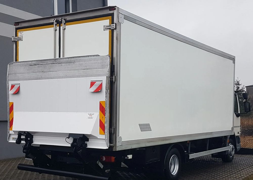 DAF LF 45.180 WINDA CHŁODNIA 15EP 6,20x2,45x2,19 KLIMA - Kravas automašīna refrižerators: foto 4 DAF LF 45.180 WINDA CHŁODNIA 15EP 6,20x2,45x2,19 KLIMA - Kravas automašīna refrižerators: foto 4