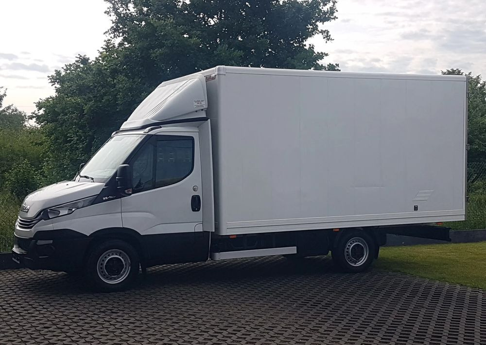 Iveco DAILY 3,0 KLIMA 8EP KONTENER 4,22x2,10x2,11 AC KRAJOWY DMC 3500 KG 35-150 - Furgons ar slēgtā virsbūve: foto 2 Iveco DAILY 3,0 KLIMA 8EP KONTENER 4,22x2,10x2,11 AC KRAJOWY DMC 3500 KG 35-150 - Furgons ar slēgtā virsbūve: foto 2
