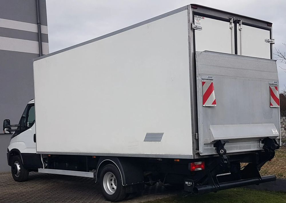 Iveco Daily 70-170 WINDA CHŁODNIA 10EP AGREGAT IZOTERMA - Kravas automašīna refrižerators: foto 3 Iveco Daily 70-170 WINDA CHŁODNIA 10EP AGREGAT IZOTERMA - Kravas automašīna refrižerators: foto 3