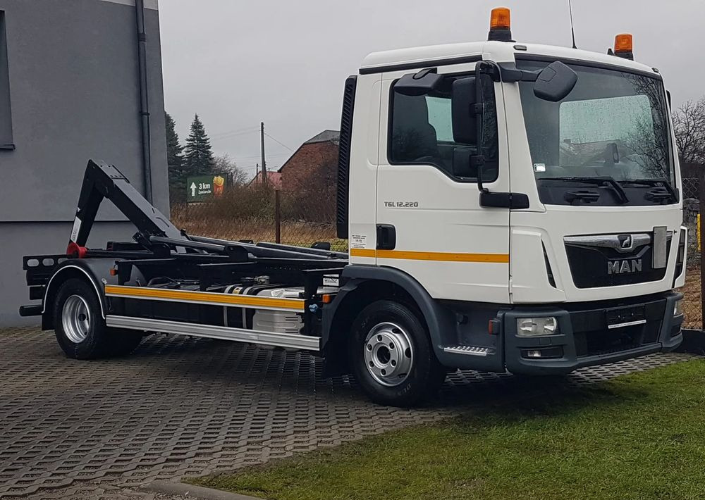 MAN TGL 12.220 HAKOWIEC 4x2 KLIMA DO KONTENERÓW MANUAL - Pacēlājs ar āķi: foto 5 MAN TGL 12.220 HAKOWIEC 4x2 KLIMA DO KONTENERÓW MANUAL - Pacēlājs ar āķi: foto 5