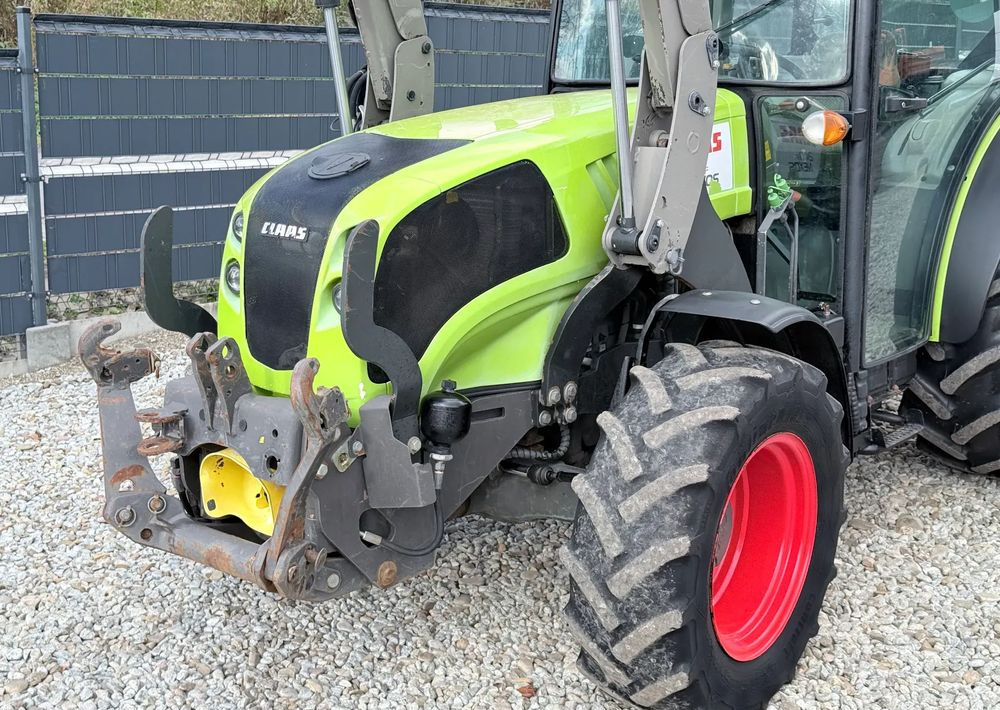 Claas * Ciągnik Traktor CLAAS 240 F NEXOS * 4x4 * Sadowniczy * Tur MX F304 * TUZ * Wałek WOM - Traktors: foto 4 Claas * Ciągnik Traktor CLAAS 240 F NEXOS * 4x4 * Sadowniczy * Tur MX F304 * TUZ * Wałek WOM - Traktors: foto 4