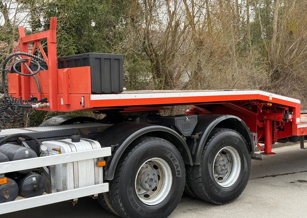 Goldhofer Naczepa Niskopodłogowa Goldhofer * 4 Osie * Bardzo Dobry Stan *Niskopodwozie - Puspiekabe zema profila platforma: foto 3 Goldhofer Naczepa Niskopodłogowa Goldhofer * 4 Osie * Bardzo Dobry Stan *Niskopodwozie - Puspiekabe zema profila platforma: foto 3