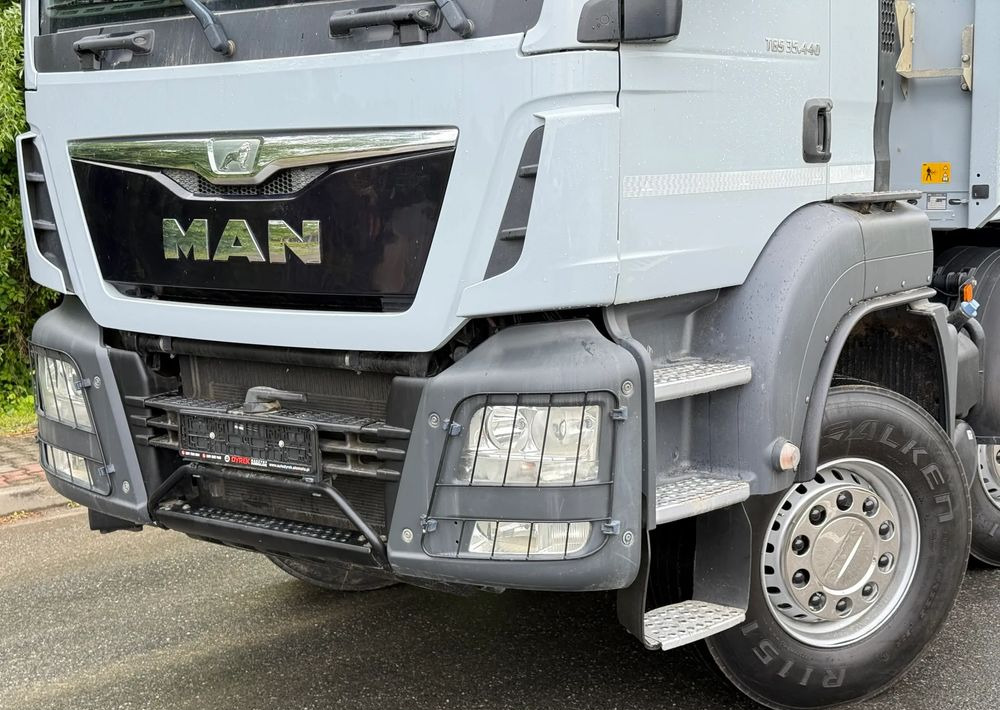 MAN * Kiper * Wywrotka * 35-440 * MAN TGS 8X4 Bordmatic * Jak Nowy * Stan Perfekcyjny * - Kravas automašīna pašizgāzējs: foto 4 MAN * Kiper * Wywrotka * 35-440 * MAN TGS 8X4 Bordmatic * Jak Nowy * Stan Perfekcyjny * - Kravas automašīna pašizgāzējs: foto 4