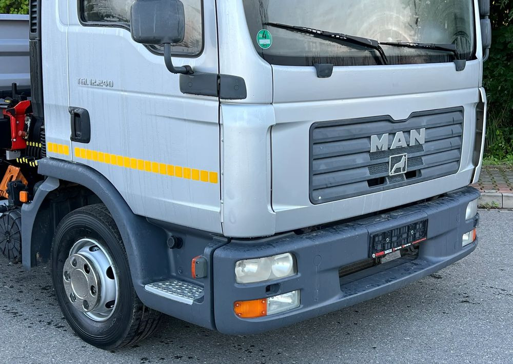 MAN MAN TGL 12-240 Kiper Wywrotka 4x2 Kran PALFINGER PK 12500 BARDZO DOBRY STAN - Kravas automašīna pašizgāzējs: foto 3 MAN MAN TGL 12-240 Kiper Wywrotka 4x2 Kran PALFINGER PK 12500 BARDZO DOBRY STAN - Kravas automašīna pašizgāzējs: foto 3