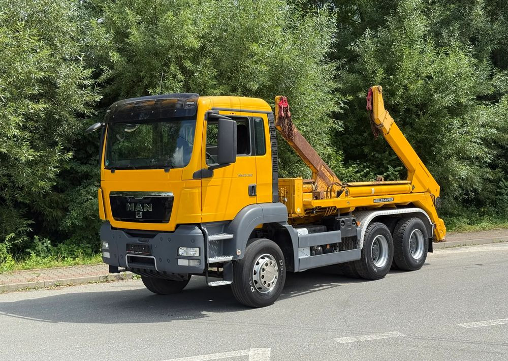 MAN * Sprowadzony * MAN TGS * 6x4 * Bramowiec * Bardzo Dobry Stan * Meiller Kiper * - Būvgružu konteineru vedējs: foto 1 MAN * Sprowadzony * MAN TGS * 6x4 * Bramowiec * Bardzo Dobry Stan * Meiller Kiper * - Būvgružu konteineru vedējs: foto 1