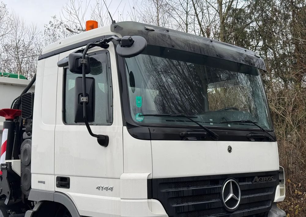 Mercedes-Benz * HDS Palfinger 150002 + FLY JIB PJ 170 * Mercedes Actros 8x6 * Dźwig * 40 TON * Wyciągarka * 35 Metrów * Kosz * - Bortu kravas automašīna/ Platforma, Kravas auto ar manipulatoru: foto 4 Mercedes-Benz * HDS Palfinger 150002 + FLY JIB PJ 170 * Mercedes Actros 8x6 * Dźwig * 40 TON * Wyciągarka * 35 Metrów * Kosz * - Bortu kravas automašīna/ Platforma, Kravas auto ar manipulatoru: foto 4