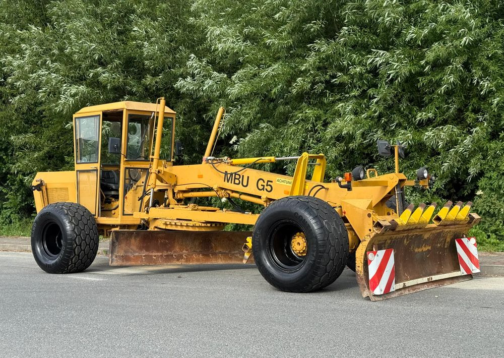 O&K * Równiarka * MBU G50 * Sprowadzona * 2 Osie * 4x4 * Maszyna Drogowa - Veltnis: foto 2 O&K * Równiarka * MBU G50 * Sprowadzona * 2 Osie * 4x4 * Maszyna Drogowa - Veltnis: foto 2