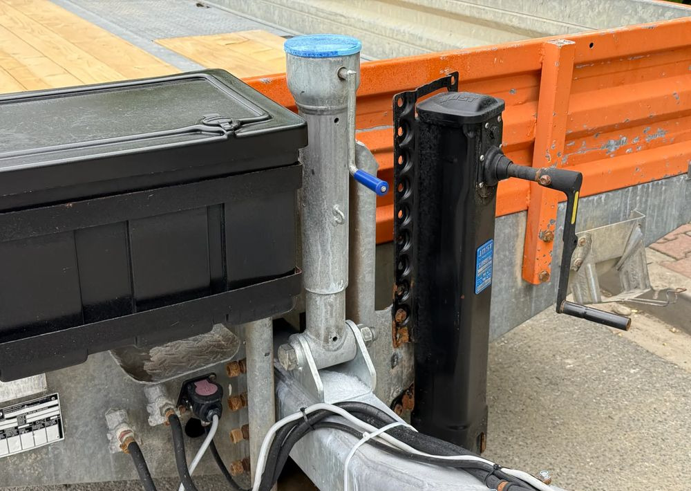 Schmidt * Przyczepa do Przewozu Maszyn Koparek * Schmidt * Najazdy * Jak NOWA - Celtniecības tehnikas piekabe: foto 4 Schmidt * Przyczepa do Przewozu Maszyn Koparek * Schmidt * Najazdy * Jak NOWA - Celtniecības tehnikas piekabe: foto 4