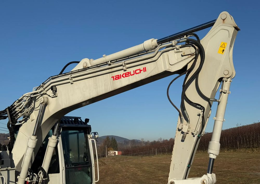Takeuchi KOPARKA TAKEUCHI TB2150R 5100 MTH SPROWADZONA STAN PERFEKCYJNY - Kāpurķēžu ekskavators: foto 5 Takeuchi KOPARKA TAKEUCHI TB2150R 5100 MTH SPROWADZONA STAN PERFEKCYJNY - Kāpurķēžu ekskavators: foto 5
